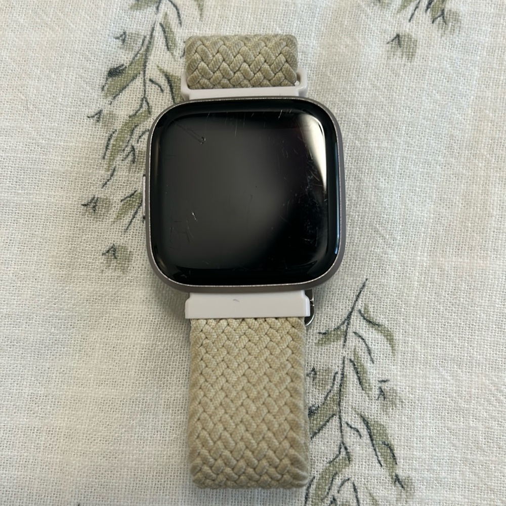 Fitbit Versa 2